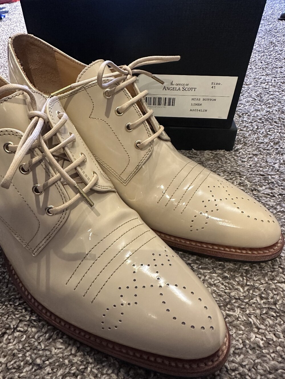 Angela Scott Patent Leather Lace-Up Heeled Oxfords - Picture 2 of 9